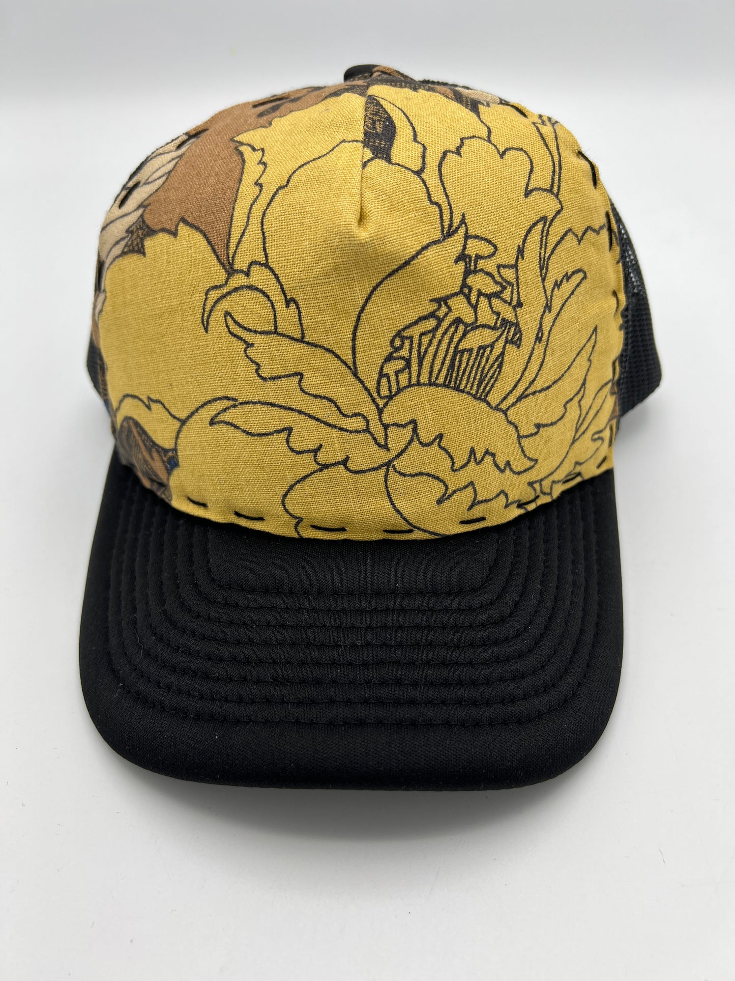 Vintage Aloha fabric-black curved brim trucker hat